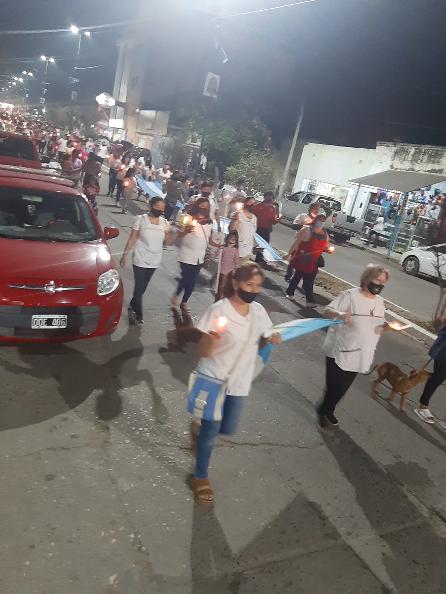 joeducervantes's tweet photo. Anoche, #marchadocente en silencio. https://t.co/6ssvjB2U3W