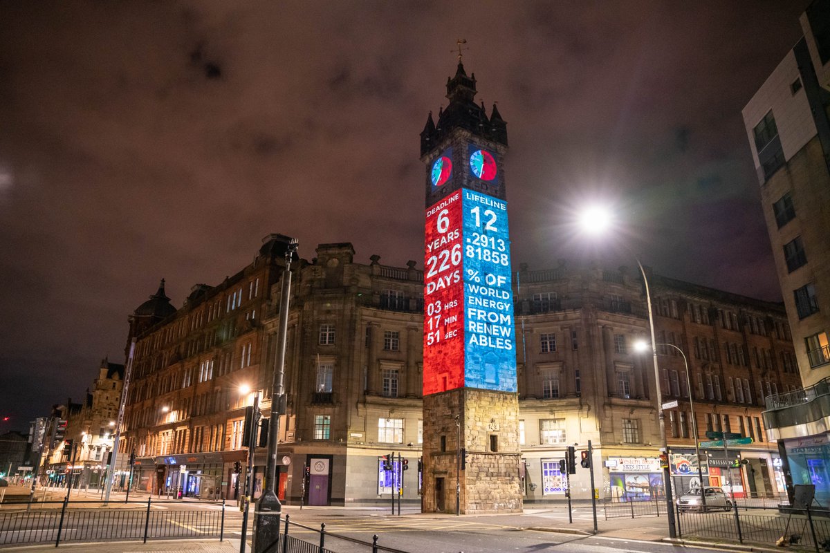 SustainableGLA's tweet image. This #GreenArtsDay, we look at @theclimateclock 🌍🕘 

A light projection featured every evening on the Tollbooth Steeple as a daily reminder of the need to lower emissions to avoid irreversible global warming in the #CountdownToCOP26 💚