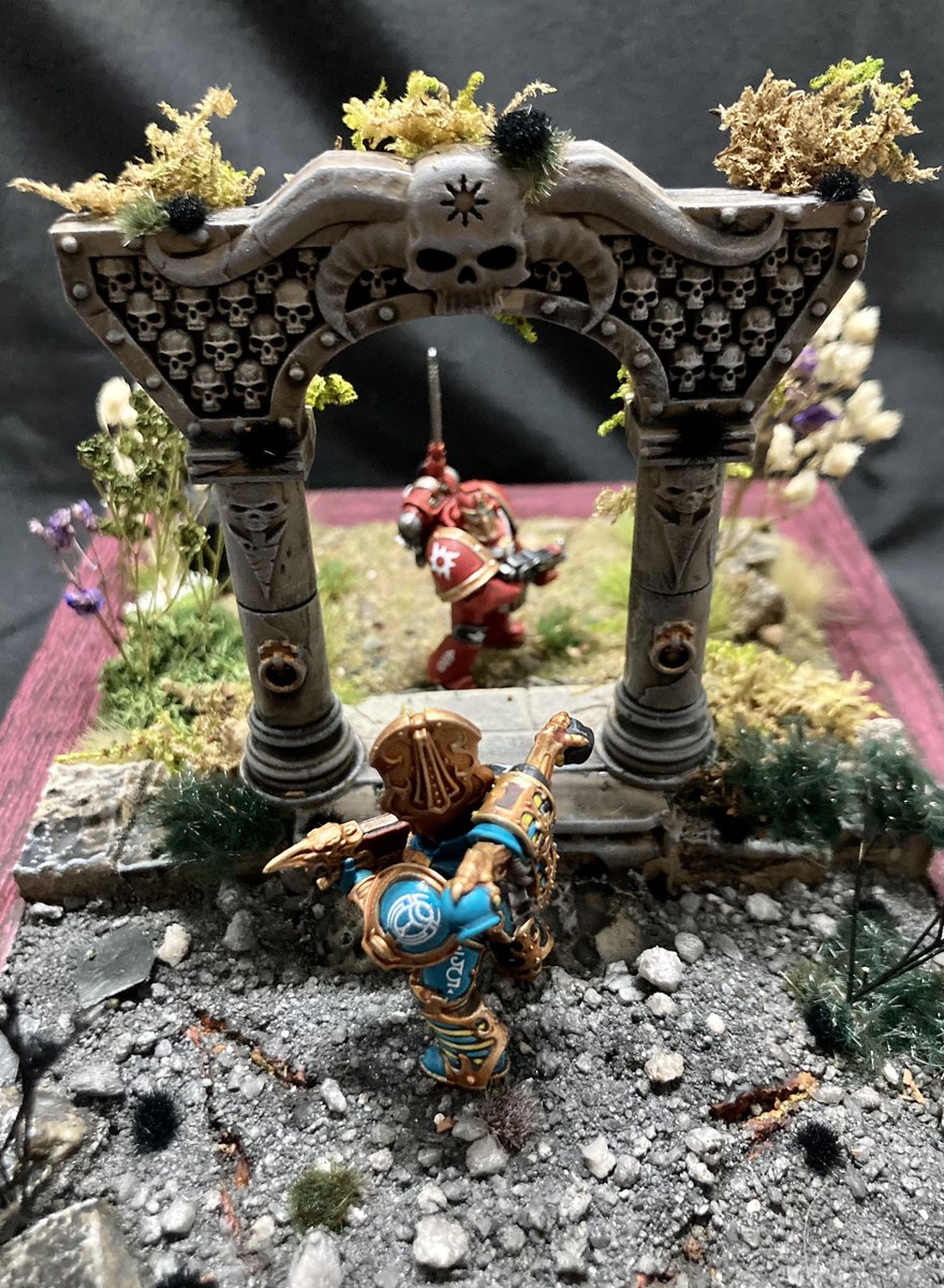 OfficePainter's tweet image. Diorama - Thousand Sons. “Reflections”. If I ever get round to taking pictures or grabbing someone who knows how to take them I’ll update this. #WarhammerCommunity