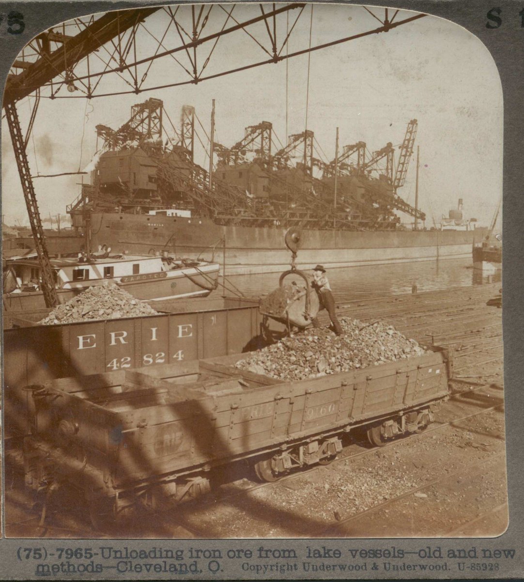 NMGLToledo's tweet photo. This #ThrowbackThursday we are taking a behind-the-scenes look at a few of the early 1910 iron-ore yards around the Great Lakes. Notice the shift between the old and new methods of loading and unloading—switching from hand-operated buckets to Huellett electric unloaders. https://t.co/3yraZiz6O3