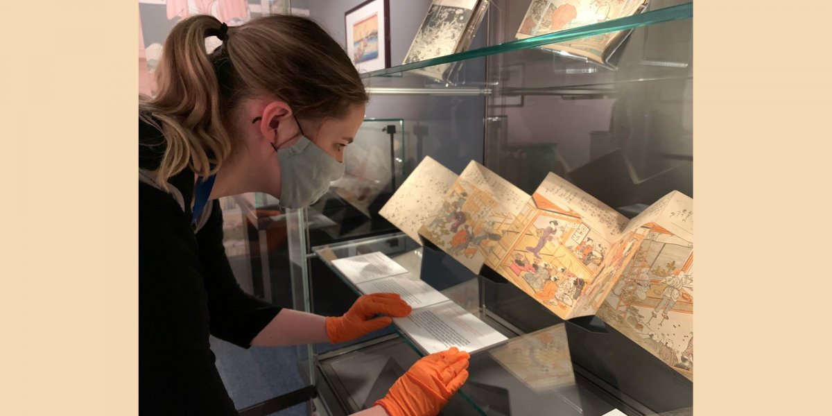 Register now for our next Live Online Lecture: Collaborative conservation- today!
<a href="/HeritageWeek/">National Heritage Week</a> 
This talk will examine the conservation work that took place in the lab over the last (extraordinary) year. 
Book: ow.ly/T2q650FONzJ
<a href="/iamkristinesr/">Kristine Rose-Beers</a> 
#conservation #chesterbeatty