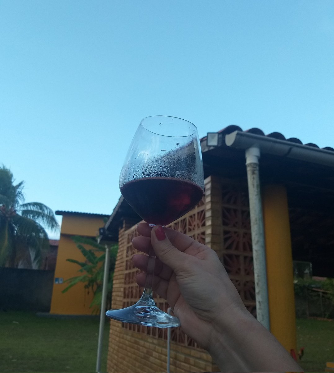 RymeneA's tweet image. Bom diaaaaa... Hoje começa um novo ciclo.. o meu dia é mais que especial..... Um brinde a VIDA... Obrigada meu Deus por exatamente TUDO.  Feliz pelo meu níver... Vida longa e Próspera.