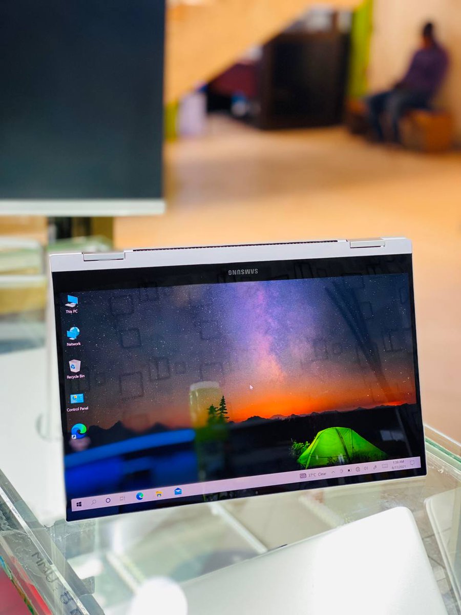 Dinamite256's tweet photo. @Naritechug avails Samsung Galaxy Flex 5 x360 Touch screen , Intel core i5-10th gen (2020 Model), 256 GB SSD , 8 GB RAM DDR4, 13.3 full HD multi touch enabled display , WIFI, Bluetooth, HDMI and Card reader 

Call/Whatsapp: 0756558906
#NaritechComputers
#UOTMarketday https://t.co/sKBhO8deEk
