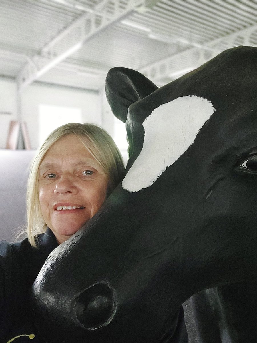 AbsoluteHygiene's tweet image. Our Service Technician Gill Lilly is very thorough with her work and we always receive glowing reports. Working through the pandemic has been extremely difficult, but she always finds time bring fun and positivity to the team Thank you Gill 🌟 #WorldPhotoDay  #WorldPhotographyDay