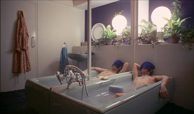 cinematogrxphy's tweet photo. a clockwork orange (1971) dir. stanley kubrick https://t.co/0l8dJ9eEa7