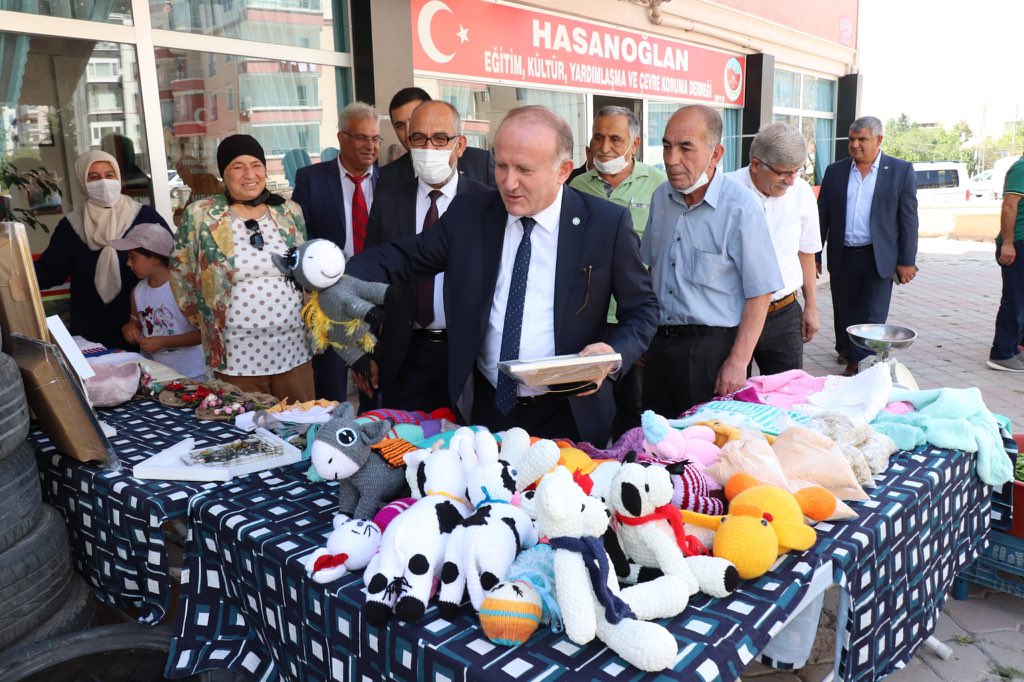 yetkinozturk06's tweet photo. Saha Çalışmalarımız kapsamında, Hasanoğlan Eğitim Kültür Yardımlaşma ve Çevre Koruma Derneğini ziyaret ettik.

Dernek Başkanımıza ve Yönetimine misafirperverliklerinden dolayı teşekkür ediyoruz.
@ahmetcalderys https://t.co/hN4yQi8JHI