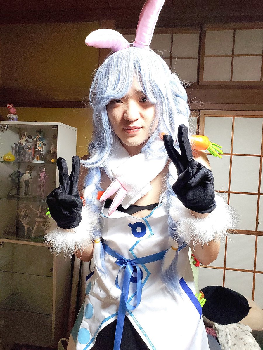 ホロライブ/兎田ぺこら/コスプレ Amazon.co.jp: 漫尚cosplayhololive ホロのぐらふぃてぃ 兎田