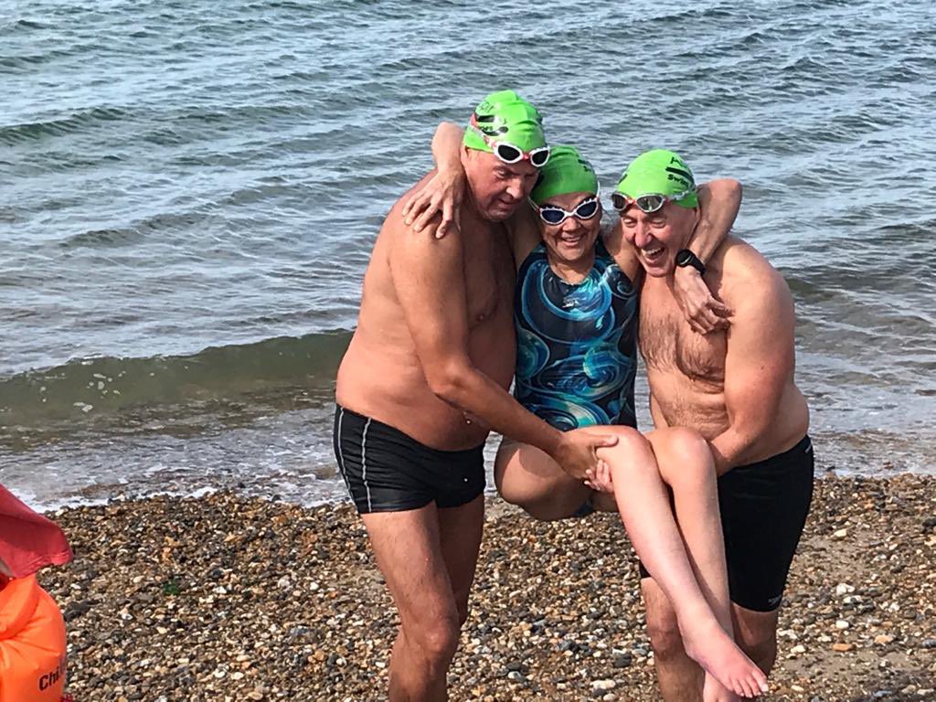craig_paula's tweet photo. We’ve had the call! Setting off on my Channel Relay swim tomorrow night at 10pm which means my first swim will be at 1am Sat morning 😳 Let’s hope the jellyfish are sleeping! All for a great cause #Aspire
 
https://t.co/dQeMUM0YYt https://t.co/wD2W2BUUt4