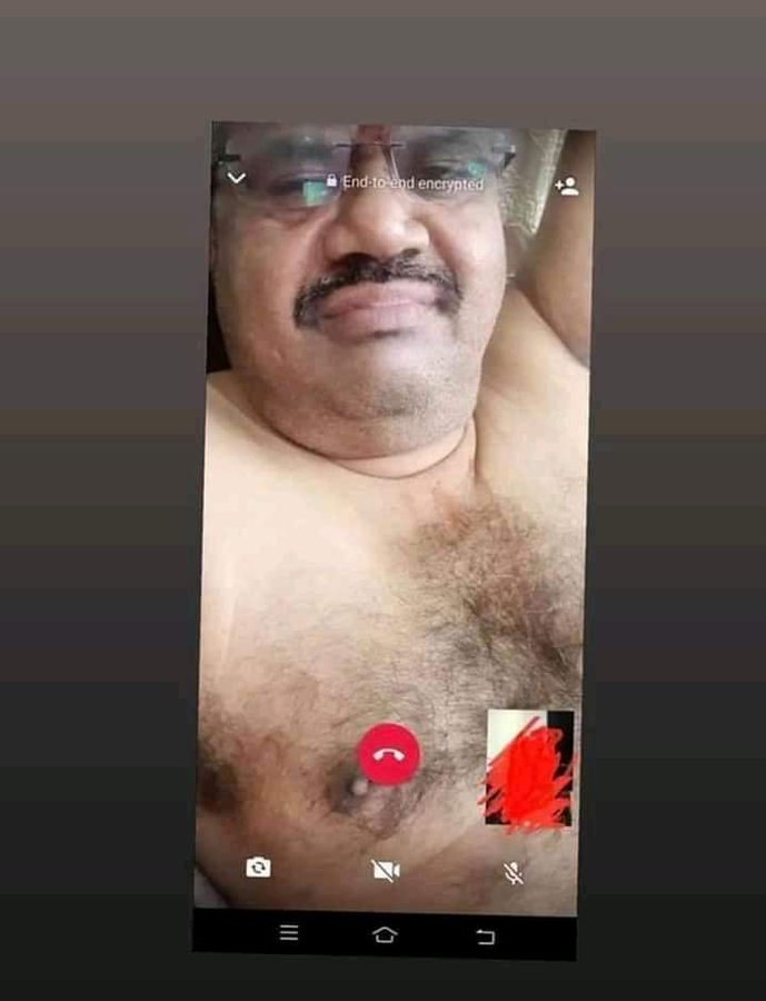 E9JsoBYVgAYPEEA?format=jpg&name=900x900