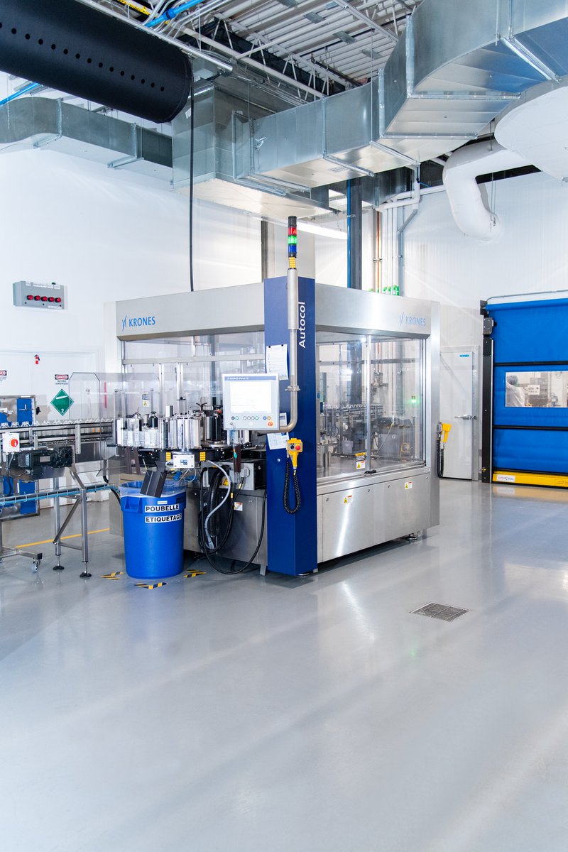 KronesInc's tweet photo. Our #Autocol can apply self-adhesive labels from 3,000 to 66,000 containers per hour from the roll, depending on the label applicator. Making the machine not only accurate but also fast and efficient. #WeDoMore https://t.co/xE3tvdA0xu