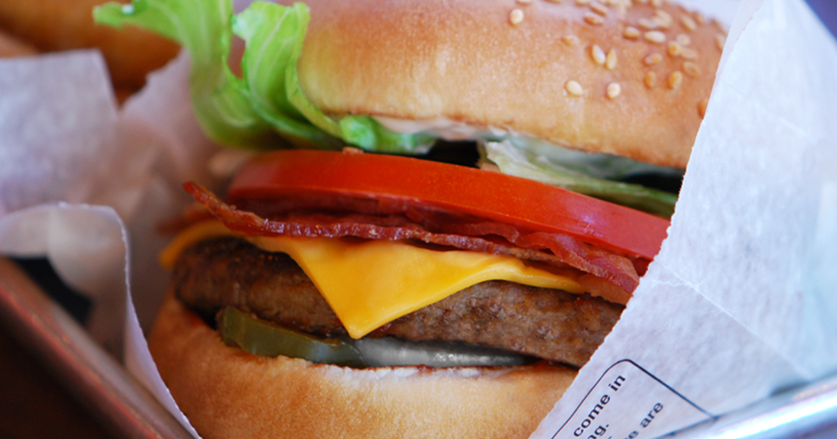 AWCanada's tweet image. Burgers to Beat MS Day is finally here! $2 from every Teen Burger sold today goes to support Canadians living with MS. Plus, you can still round up your bill or add a donation to your order.