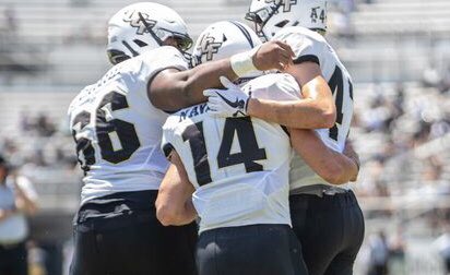 SSN_UCF's tweet photo. 14 Parker Navarro days until the 9/2 Boise St opener:

- 6’0” 200lb RS FR QB from Arizona Desert Vista @thunderfbfamily 
- Played in 1 game in ‘20 vs GT
- HS SR: 64.2% comp. 29 TDs / 6 INTs. 959 rushing yds &amp; 11 TDs
- 3⭐️ with offers from ASU, Hawaii, No. TX+
- #30 prospect in AZ https://t.co/qD1IxYaeZv