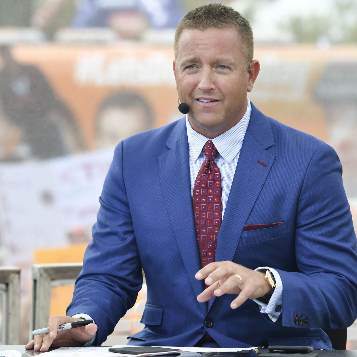 Happy 52nd birthday to the face of College Football broadcasting Kirk Herbstreit (   