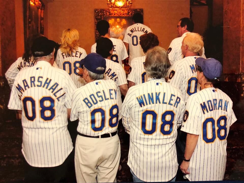 fantle's tweet image. Hey @hwinkler4real how about a RT as we celebrate the 13th anniversary of the bronze Fonz in MKE @columnboy @TomDaykin @Moviegino @visitmilwaukee @happydaysfc @most_don @RealRonHoward @GMTheatre_org @Franksantopadre @RealGilbertACP @GanoGanelli @classic_film @MeTV @BronzeFonz