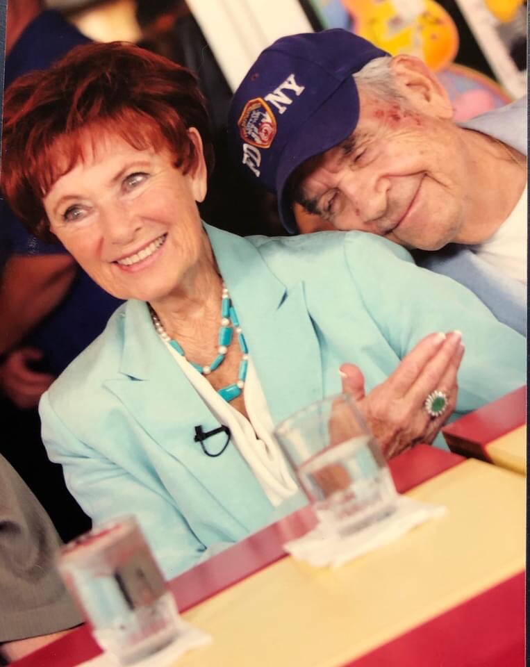 fantle's tweet image. Hey @hwinkler4real how about a RT as we celebrate the 13th anniversary of the bronze Fonz in MKE @columnboy @TomDaykin @Moviegino @visitmilwaukee @happydaysfc @most_don @RealRonHoward @GMTheatre_org @Franksantopadre @RealGilbertACP @GanoGanelli @classic_film @MeTV @BronzeFonz