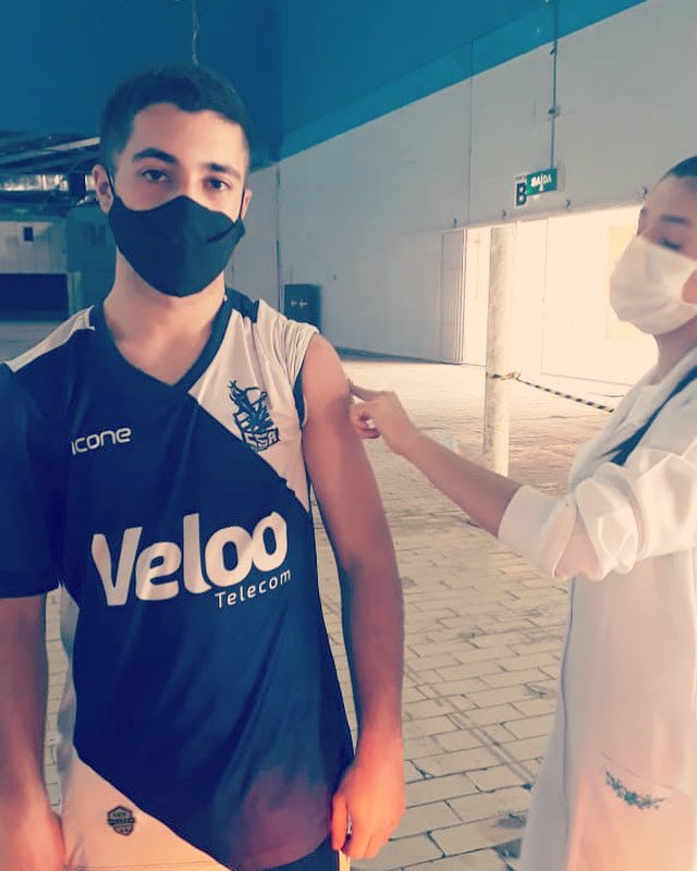 csa_esports's tweet photo. Nosso iGL @drewiid_ mostrando que a vacinação é uma forma segura e eficaz de prevenir doenças e salvar vidas.
@velootelecom
#gocsa #csaesports #omaiordealagoas https://t.co/IKTGRQOB92