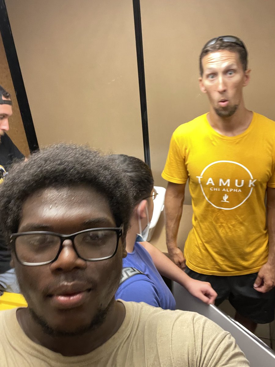 StephenFisherJr's tweet image. Students Move in day was  awesome