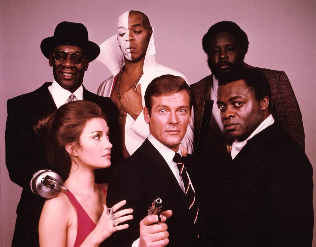 Roger Moore as Ian Fleming's #JamesBond 007 with the marvelous cast of Live and Let Die, 1973. #JaneSeymour #YaphetKotto #GeoffreyHolder