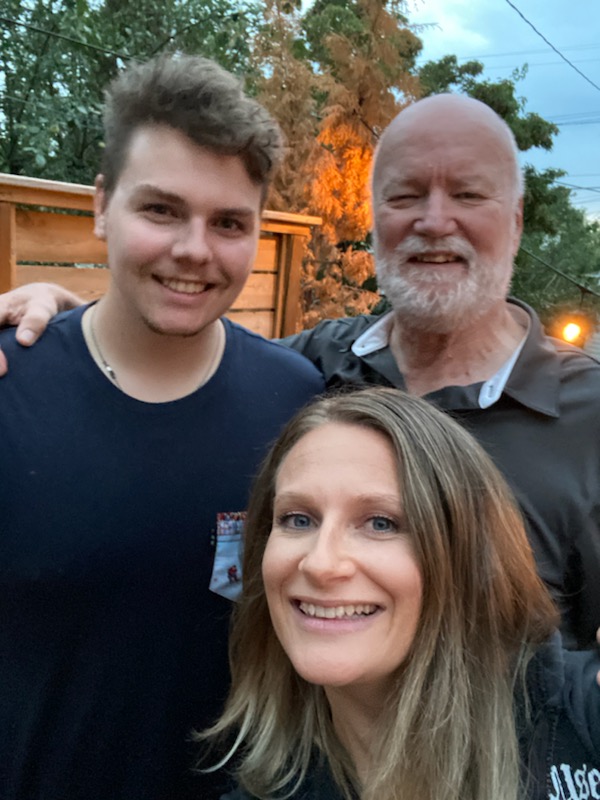 Caught up with former @CKNW Producers @pippa_reed & @630CHED_CBG for dinner in Edmonton last night! Glad to report they're engaged, happy, and loving life!! Even bought a house! Lovely people! 👍