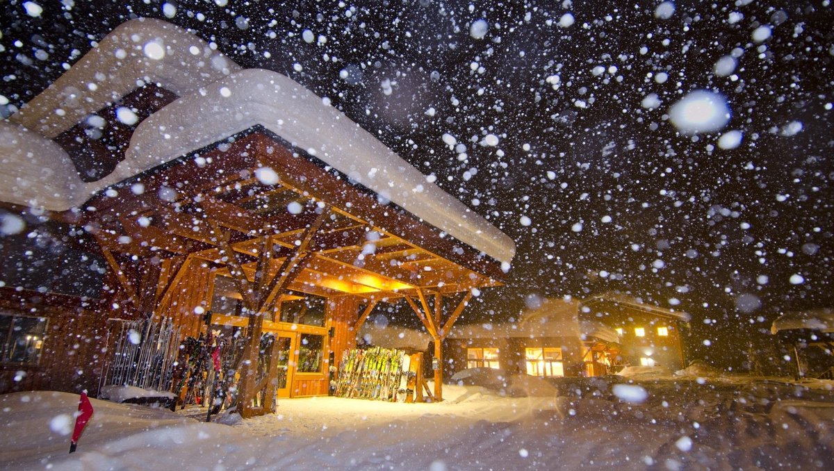 CMH Galena Lodge, pictured here deep in the Canadian Winter. This remote lodge, is extremely popular with the hardcore heli-skiers who are looking for a big day out in the field. CMH Galena's terrain is known for its deep powder, steep tree skiing and pillow lines. 
📸<a href="/cmh_heli/">CMH Heli-Skiing & Summer Adventures</a>