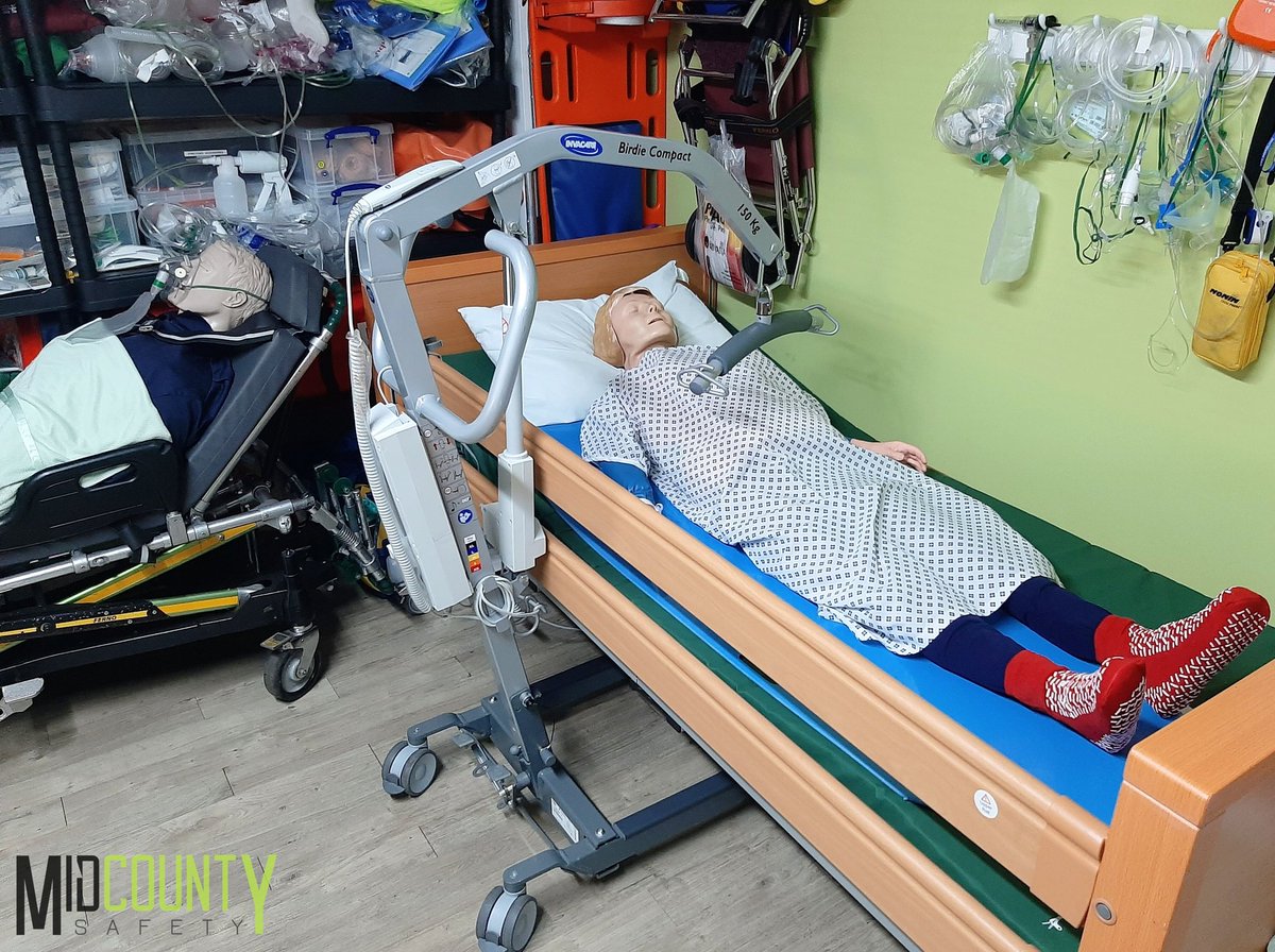 What a picture of health Dave and Maureen are today!

We have a selection of Level 2 (RQF) Moving &amp; Handling courses hitting the website over the next few days.

midcountysafety.co.uk
#movingandhandling #profilebed #hoist #manualhandling