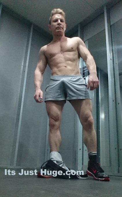 Vegetarian Body Builder from Adelaide South Australia #inspire  #bulge #chest #shirtless  #vego #vegetarian<a href="/tag/selfie"class="tags"><span>#selfie</span></a><a href="/tag/gym"class="tags"><span>#gym</span></a><a href="/tag/fitness"class="tags"><span>#fitness</span></a><a href="/tag/health"class="tags"><span>#health</span></a><a href="/tag/muscle"class="tags"><span>#muscle</span></a><a href="/tag/inspire"class="tags"><span>#inspire</span></a>