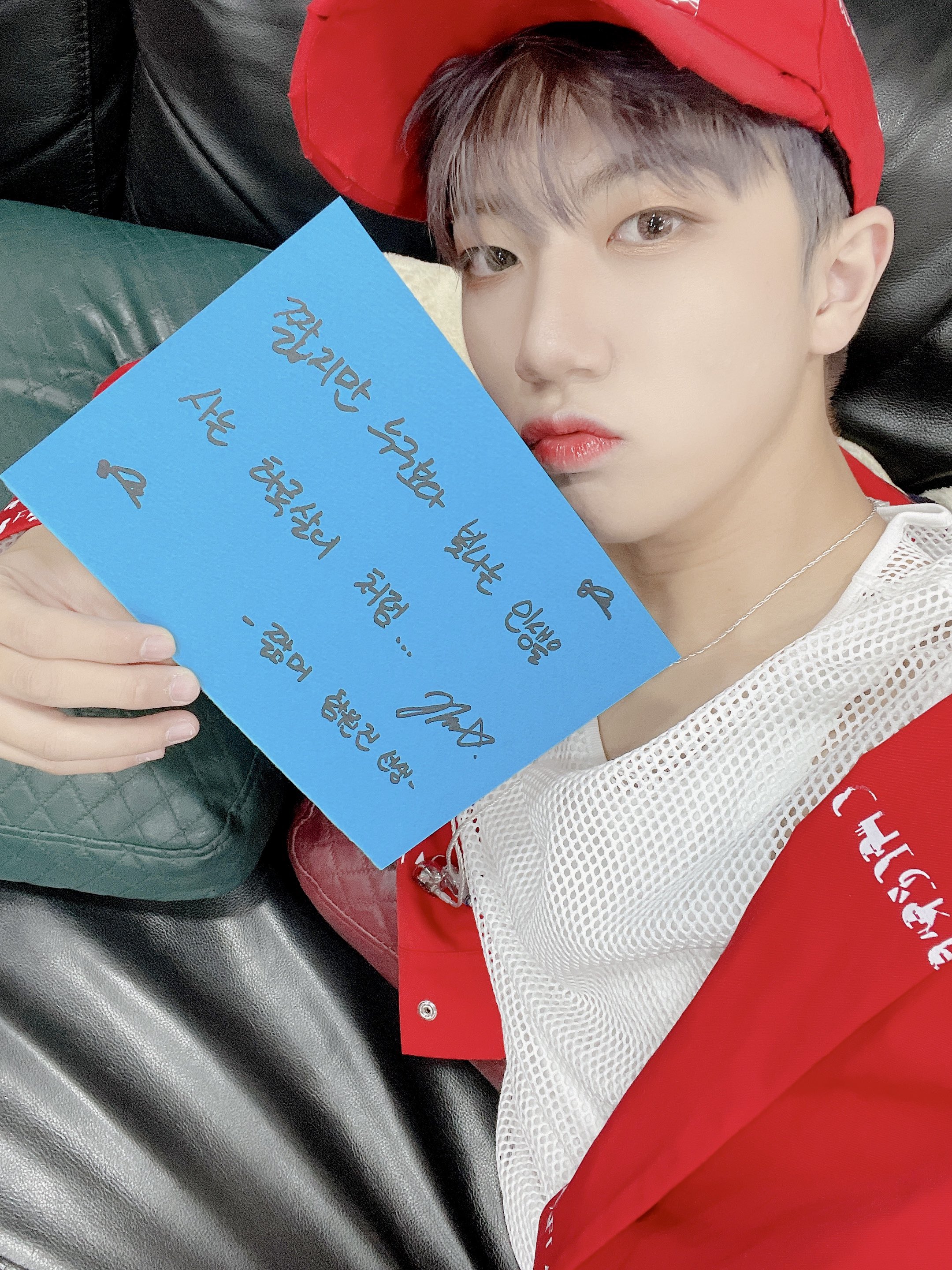 E9KBOmMVgAIVPSb?format=jpg&name=4096x409