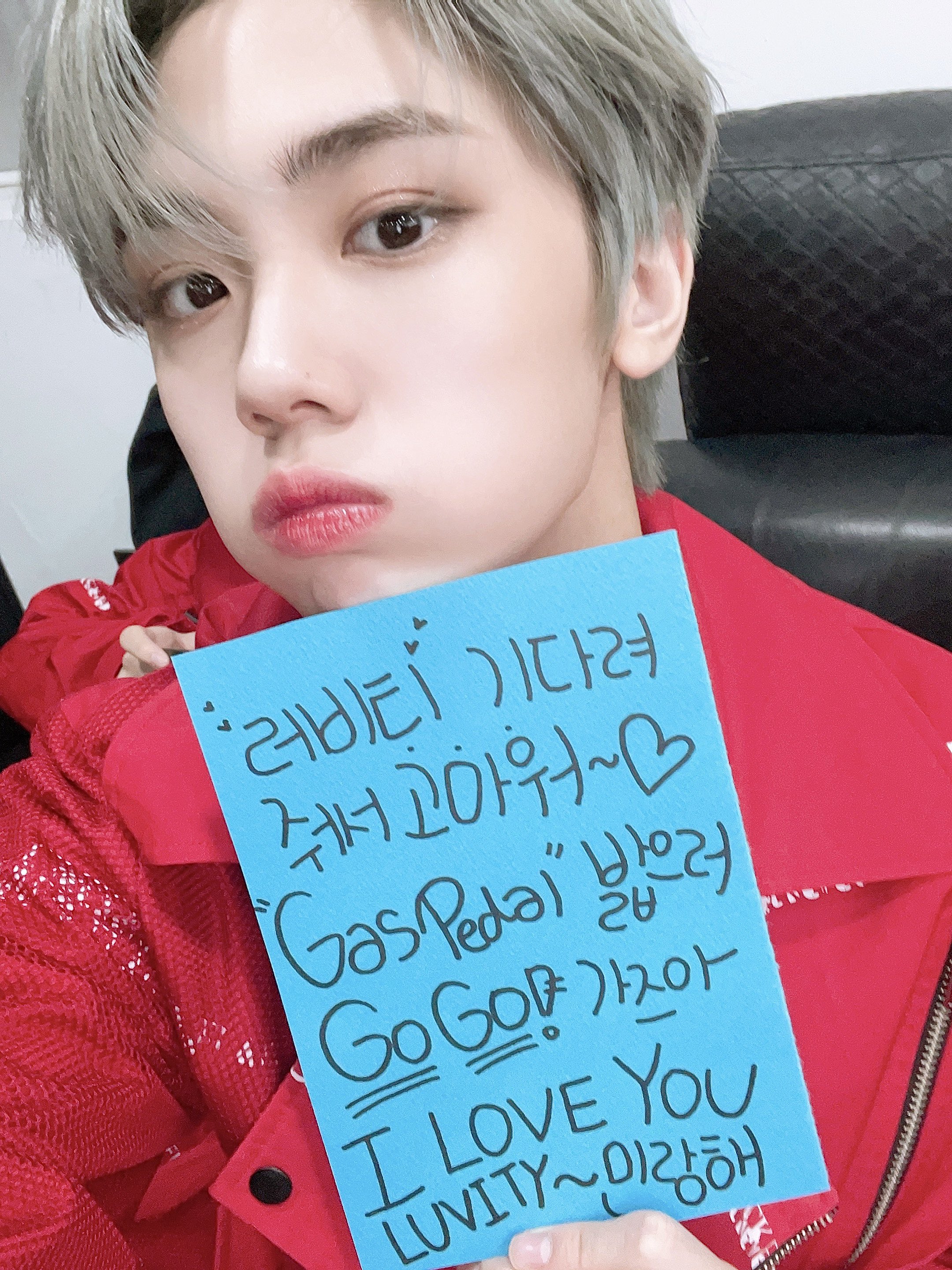 E9KBUsnVEAUf0yN?format=jpg&name=4096x409