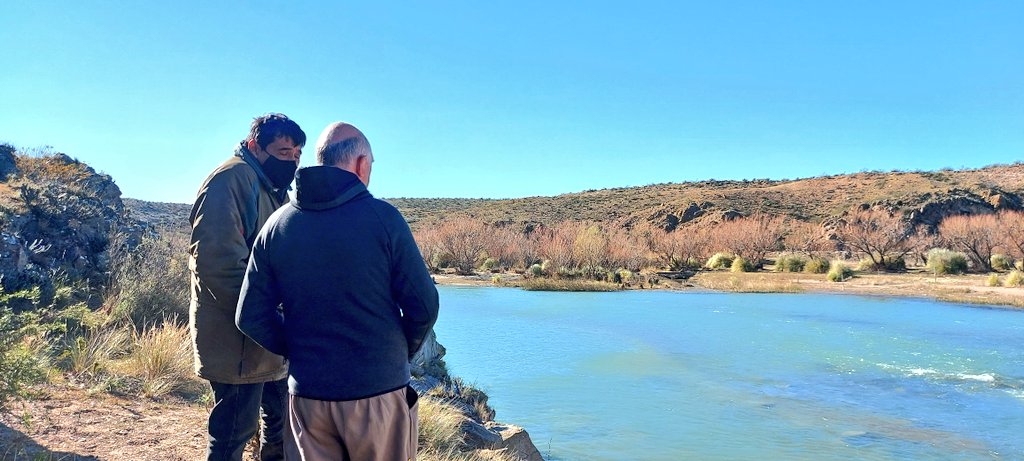 riegovirch's tweet photo. 🔵En 25 años de historia de la Compañía, es la primera vez que parte del Directorio acompaña la largada de agua desde #BocaToma 
La participación de los productores y las productoras es fundamental para el funcionamiento del sistema de riego.👩🏾‍🌾👨🏽‍🌾 https://t.co/bKA9L3c2Tz