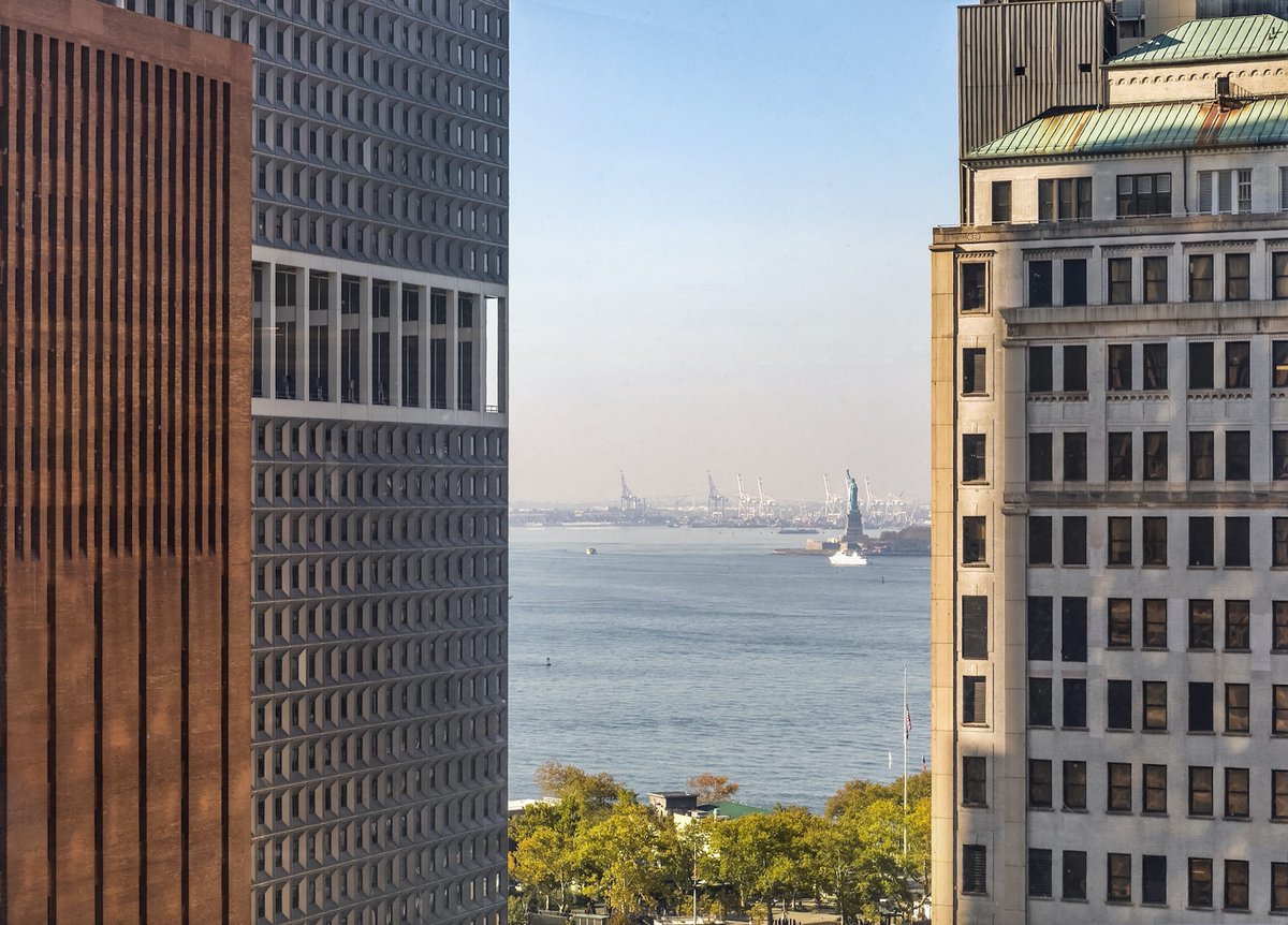 smartbldgstech's tweet image. View #smartwindows transform lower #Manhattan's 100 Pearl Street &amp;gt; View's smart windows technology has transformed the 100 Pearl Street #overbuild #construction project within New York City's Financial District. #NYC #smartbuildings #intelligentbuildings
smartbuildingstech.com/intelligent-bu…