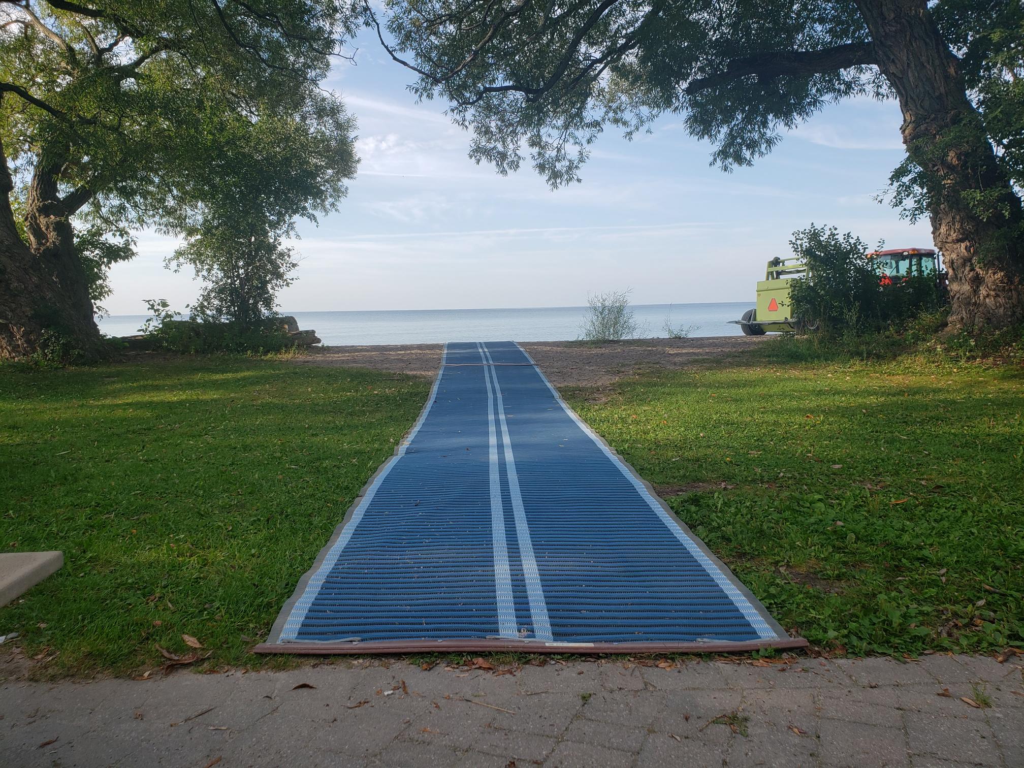 Town Of Ajax On Twitter Mobi Beach Mats Installed At Paradise Beach This Morning Helping Improve Accessibility At Our Beautiful Waterfront Learn More About The Ajax Waterfront And What To