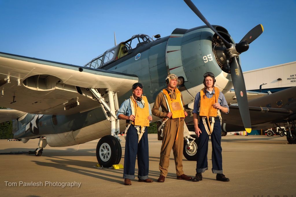 Contributor Tom Pawlesh, back in July, attended Pete Lerro’s photoshoot at the Liberty Aviation Museum in Port Clinton, Ohio. This was a ground-based photoshoot using re-enactors along with the museum’s aircraft and cars warbirdsnews.com/warbird-articl…