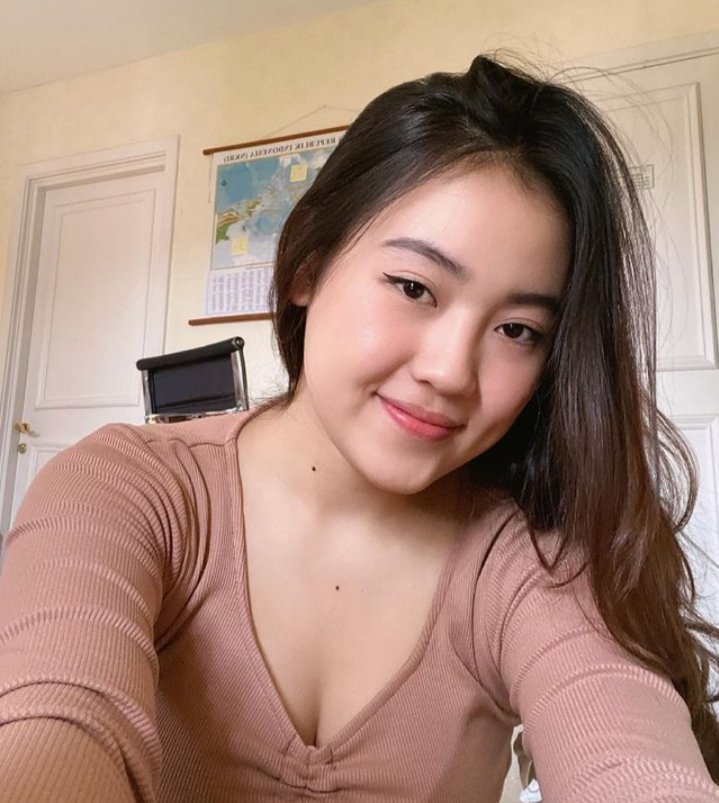 ULANDAR54476079's tweet photo. YUK FOLLOW DN RETWEET JUGA YA ..
ALVAIL PROMO VIDIO CALL SEX .
HUB ..0822-8855-7823 https://t.co/BtKFu7QTiI