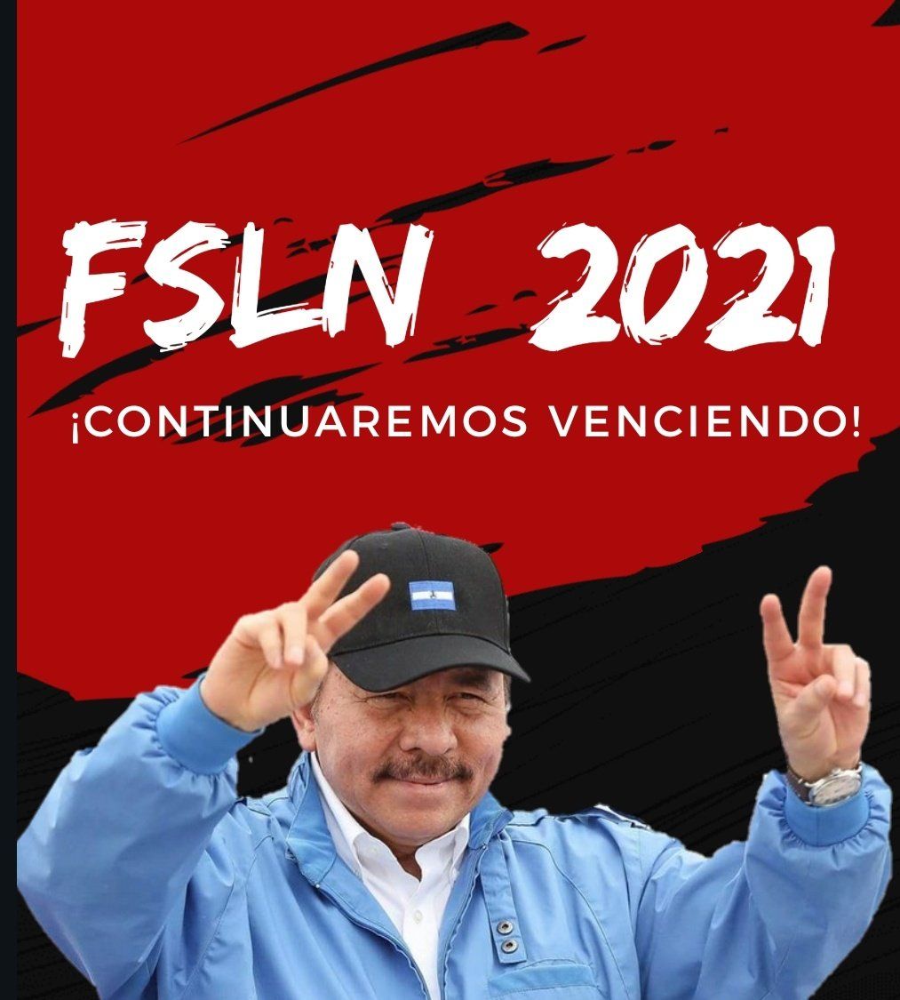 FlordePino13's tweet photo. #Nicaragua Mantenemos nuestra bandera en alto! Vamos con Daniel✌🏻♥️🖤
#UnPuebloQueVence 
#PatriaPazYPorvenir https://t.co/fMc4lqnZcl