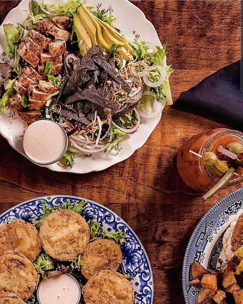 BITENWA's tweet photo. Southern Food Company is returning to BITE!

They serve classic southern favorites with healthy alternatives to bring a tasteful experience!

If you just can't wait until #BITENWA at the #NWAChampionship to try them out, then you can visit them at their location in Fayetteville https://t.co/u9KIpIuXkO
