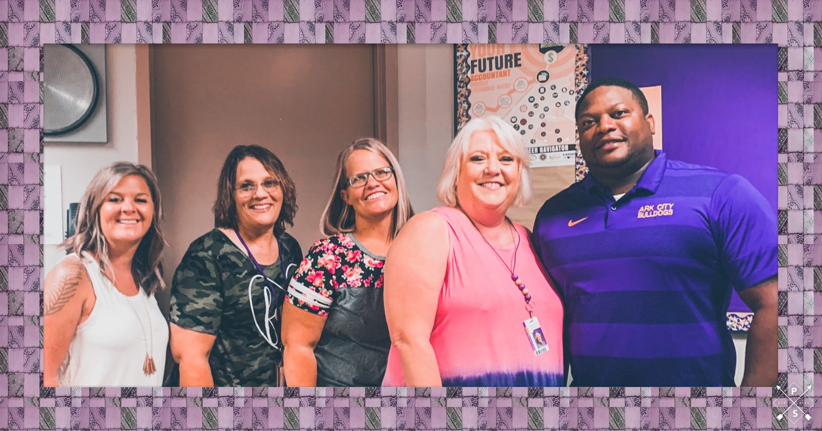 ACHS_Admin's tweet photo. #FirstDayofSchoolPics Freshmen Team!! https://t.co/nPyvLP2QHm