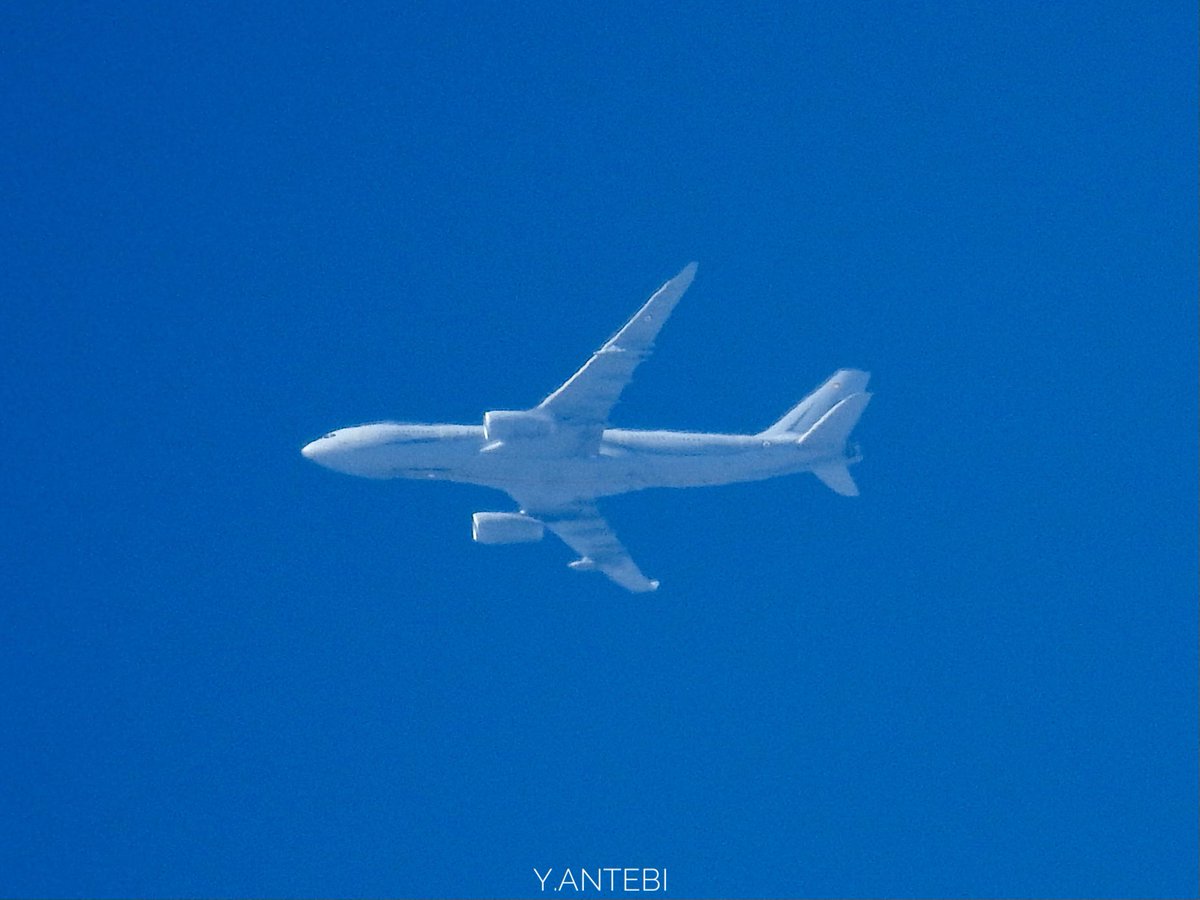 ace_pio's tweet photo. #FAF410 #FUJCG/041 on an evacuation run from Al Dhafra to Paris 
#A330MRTT #avgeek #Afghanistan #KabulAirlift https://t.co/sBupmpDdoW