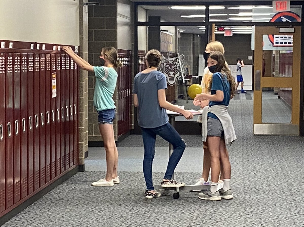 Hickory Creek Middle School tweet media