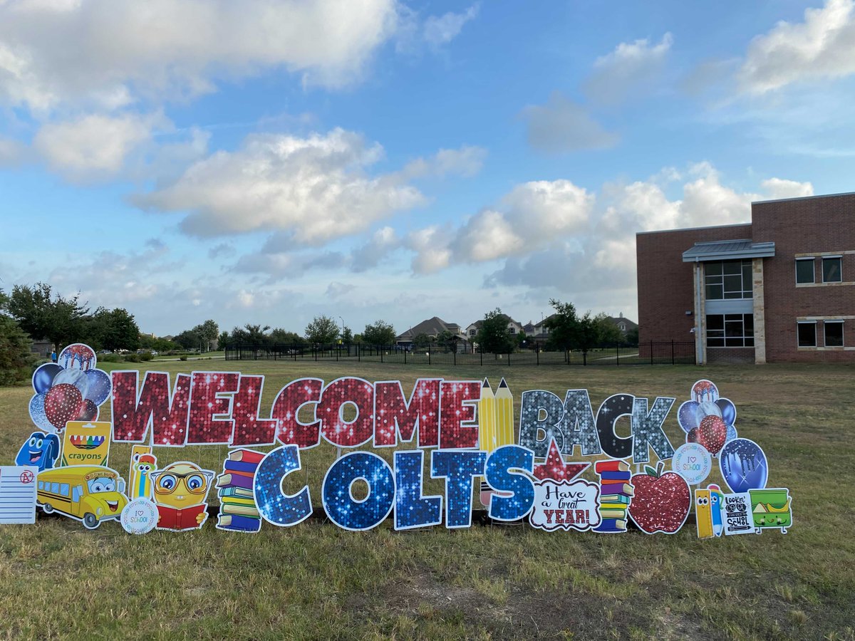 It’s finally here! We are so excited to welcome you all back to school. Wishing everyone a wonderful first day.