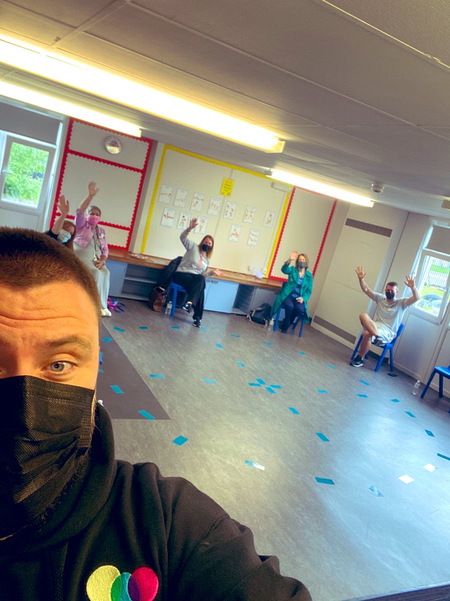 Great, too, to really explore the impact of the Drumchapel Cildren and Families Network and the difference it makes in #drumchapel. Thanks to <a href="/pistopete82/">Peter Divers 🏴󠁧󠁢󠁳󠁣󠁴󠁿</a> and <a href="/tanith_diggory/">Tanith Diggory</a> for really thought provoking examples of the difference the network can make to lives! #BestPlaceToGrowUp