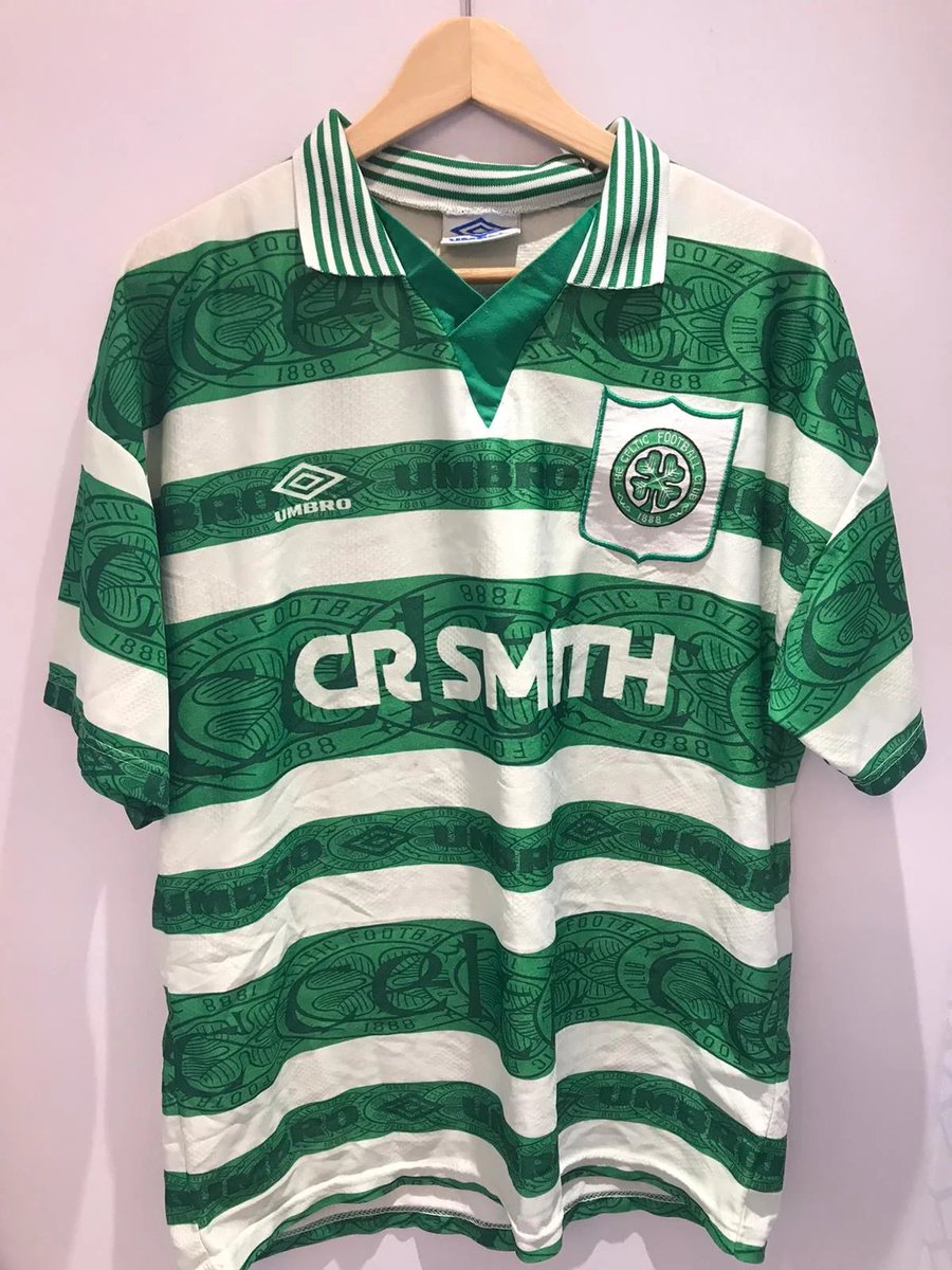 ThrowbackFitba's tweet photo. 🤜🏻 https://t.co/Bd0UDHdHpz 🤛🏻 https://t.co/Pan2RctcTU