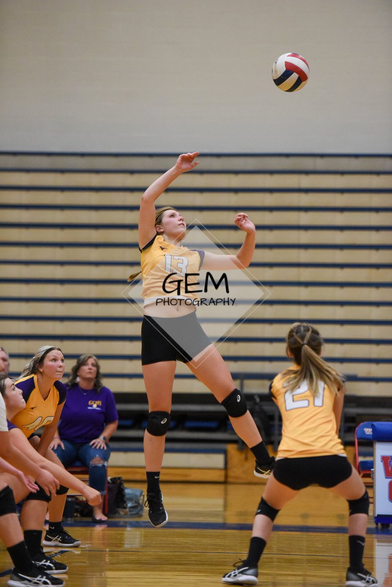 GregMeeks6's tweet image. Warren Co. vs. Grundy Co. Varsity Volleyball 8-17-21
Check out the entire album on our GEM Photography Facebook page.