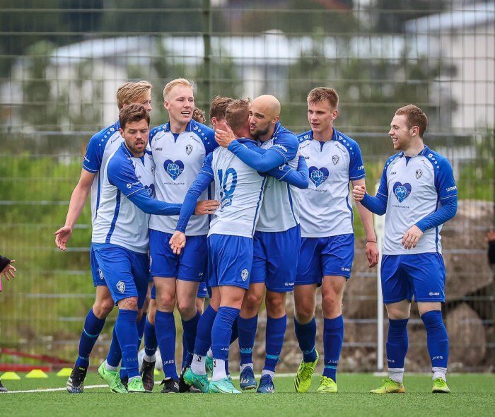 mccreerysports's tweet photo. Goal and assist in the League last night for @ReesGreenwood10.
Push for promotion still on.
#MSMpathways #opportunities #gametimekey #trust #relationships https://t.co/dHkSYBcUbL