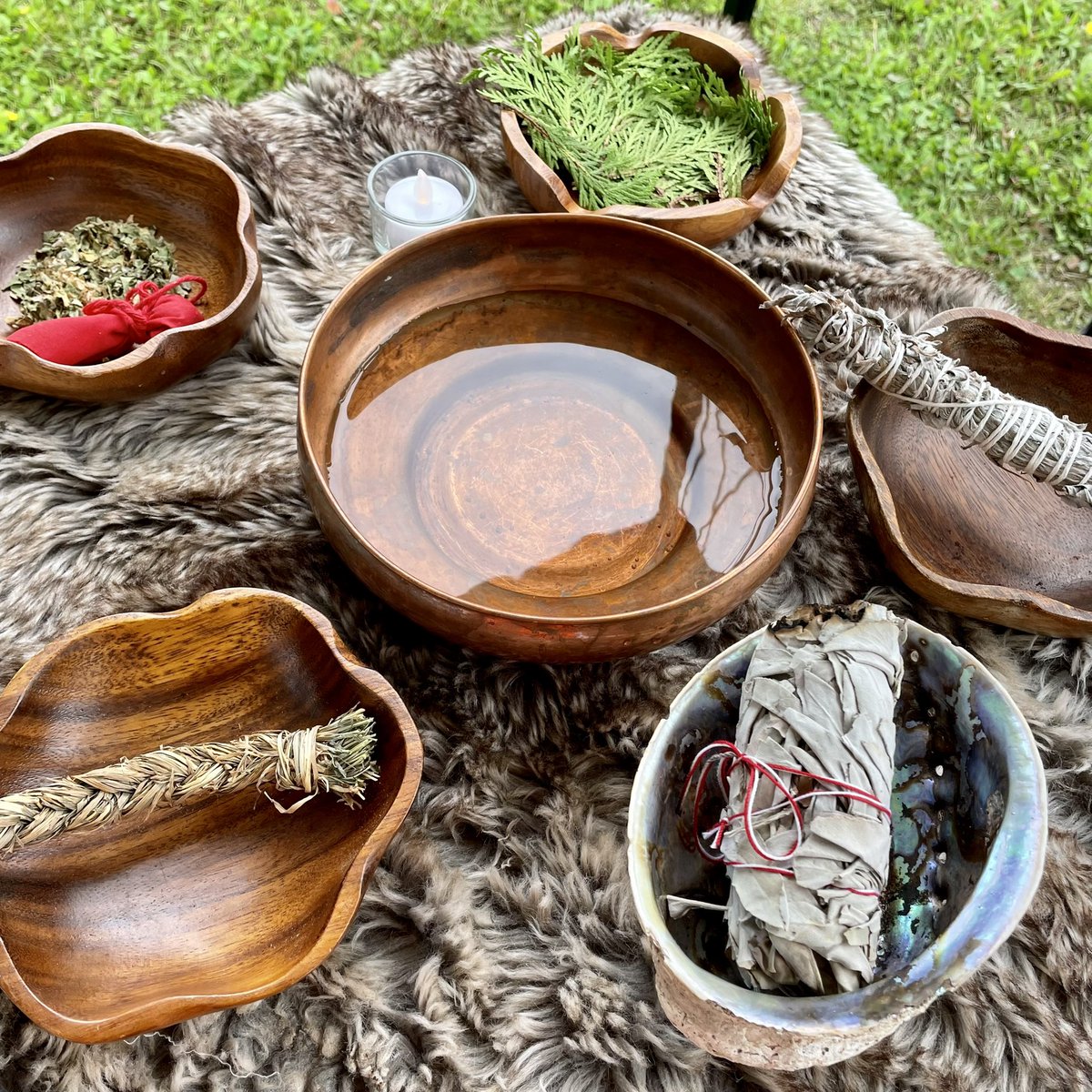 So good to be back out at community outreach events in-person!

#outreach #indigenousinitiatives #careachc #community #indigenous #medicines