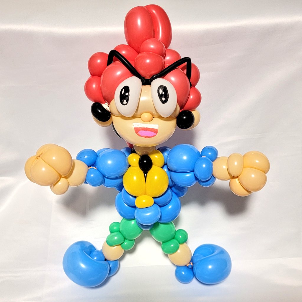 hissyobon's tweet photo. 「爆球連発!!スーパービーダマン」のタマゴのバルーンアート！
赤い髪の中に黒い部分があるのを表現するのが難しい(^^;
そして、目力がスゴイ。
もちろんちゃんとフェニックスを構えられます！(^^)

#ビーダマン
#バルーンアート
#爆球連発スーパービーダマン
#今賀俊先生
#戸坂玉悟
#タマゴ https://t.co/gDZvQNtzvF