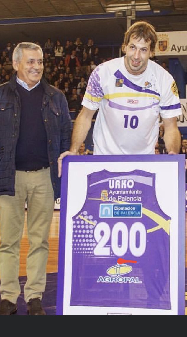 Descansa en paz amigo!!! Día muy triste para todo la familia de <a href="/PalenciaBasket/">Palencia Basket</a> Mi más sentido pésame a su familia y amigos. Gracias por todo Fernando 💜💜💜💜