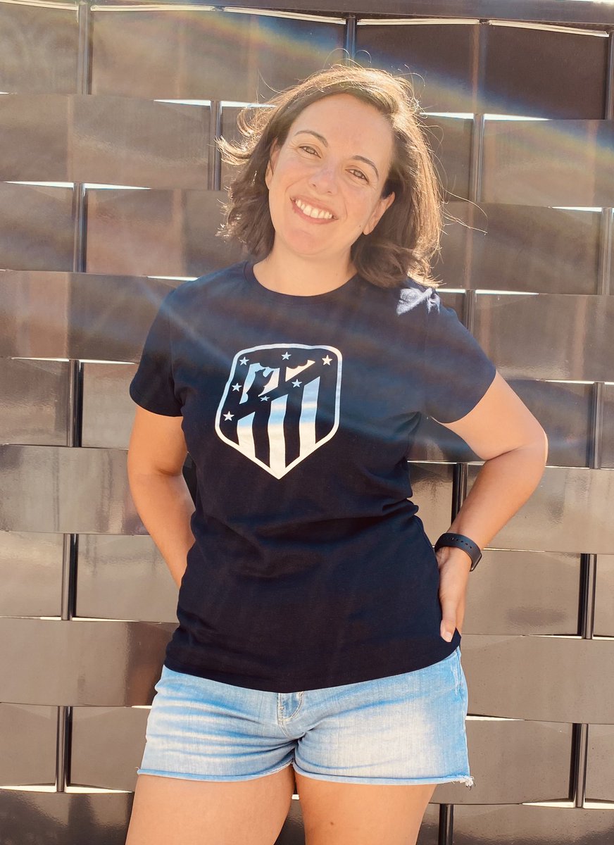nfvega's tweet photo. Siempre fieles.
Qué manera de vivir. 
@Atleti @Barona79 https://t.co/wPwkVPrl57