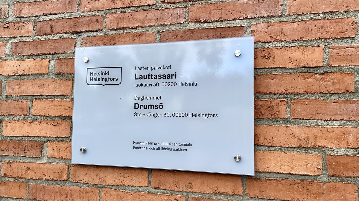 kati_cos's tweet photo. Mikä päivä @HeidiSairanen kanssa päiväkodissa! @HannuAaltonen kuvasi videoita ensimmäiseen Maailman suurin varhaiskasvatuksen vanhempainiltaamme. Kiitos ihanat lapset, vanhemmat ja pk-johtajat @PiaKingo ja @aino_ezzat 🤩 #koronaturvallisuus #varhaiskasvatus @Opetushallitus https://t.co/6K57XmYm78