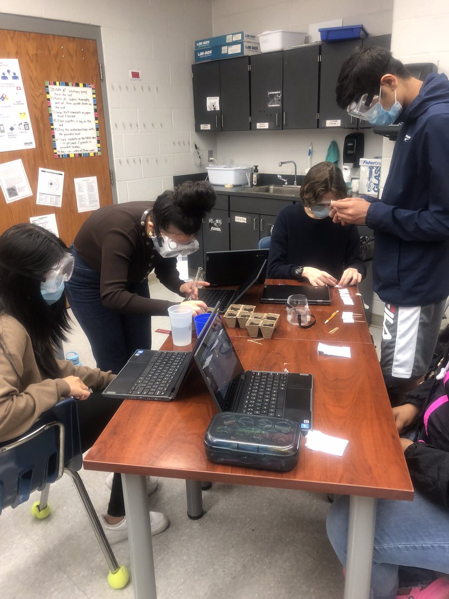 STEM Early College NCAT on Twitter "Utilizing the GCSNC Chromebooks