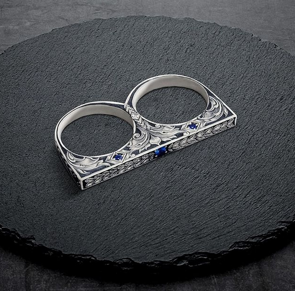 Buddy__Austin's tweet photo. Double down on what you love.
@mike_gordon bought this ring from me for his wife in Tucson a while back. 
Been itching to make some new two finger rings.

#buddyaustin #thirdeyeassembly #madeinseattle #customjewelry #WearableArt #Handmade #Wearables #DoubleDown #TodaysTEA https://t.co/4QM866Nxs9